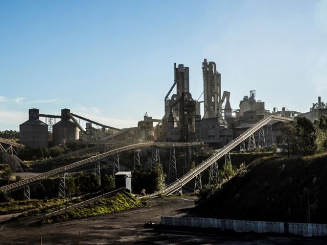 Dur�simo comunicado de Cementos Avellaneda ante la medida de fuerza